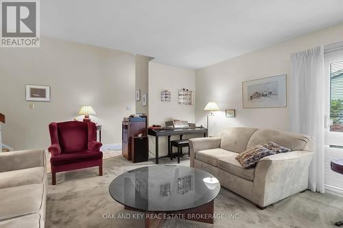 463 Everglade Crescent, London, ON - Indoor Photo Showing Living Room