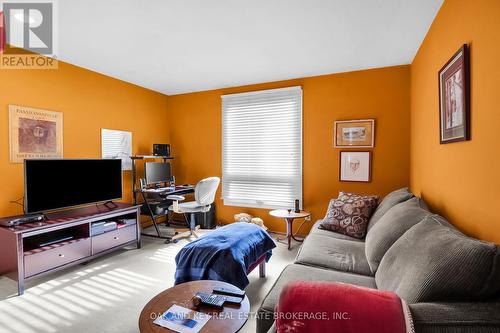 463 Everglade Crescent, London, ON - Indoor Photo Showing Living Room