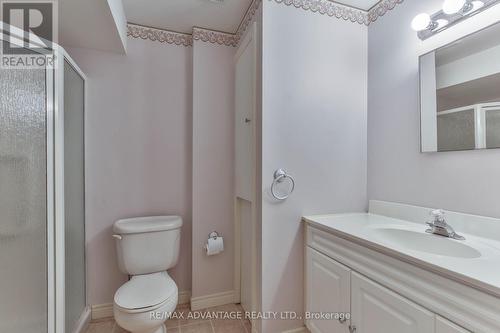 548 Rosecliffe Terrace, London, ON - Indoor Photo Showing Bathroom