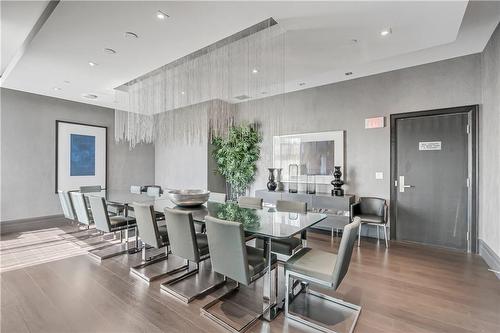 55 Speers Road|Unit #1106, Oakville, ON - Indoor Photo Showing Dining Room