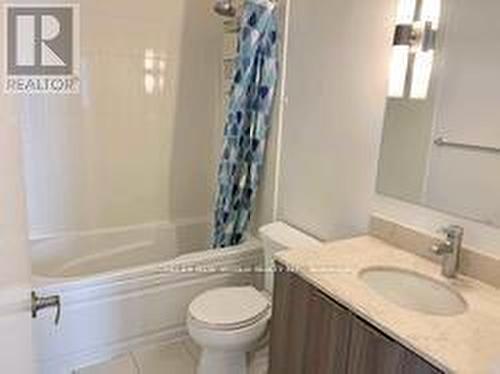 508 - 955 Bay Street, Toronto, ON - Indoor Photo Showing Bathroom