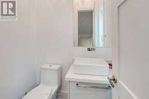 56 Joanith Drive, Toronto (O'Connor-Parkview), ON - Indoor Photo Showing Bathroom