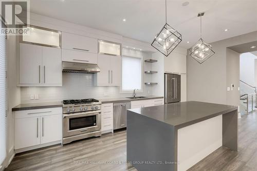 56 Joanith Drive, Toronto (O'Connor-Parkview), ON - Indoor Photo Showing Kitchen With Double Sink With Upgraded Kitchen