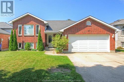 67 Windfield Crescent, Chatham, ON - Outdoor With Facade