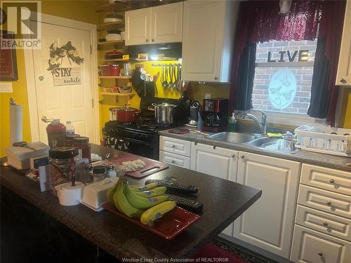 915 Marion, Windsor, ON - Indoor Photo Showing Kitchen With Double Sink