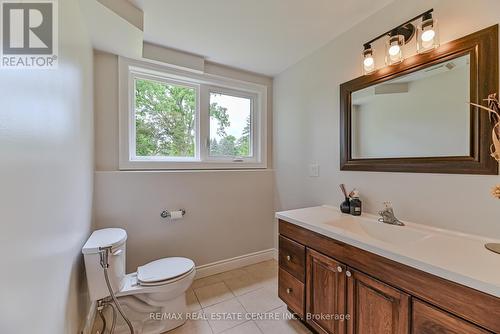 46 Oxbow Road, Brantford, ON - Indoor Photo Showing Bathroom