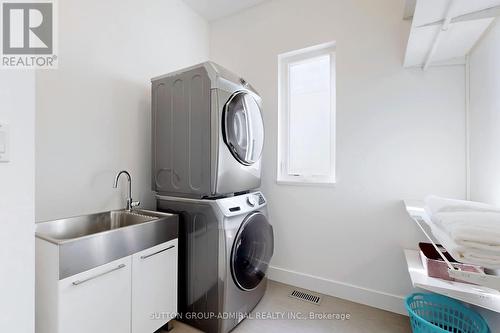 1037 Edgeleigh Avenue, Mississauga (Lakeview), ON - Indoor Photo Showing Laundry Room