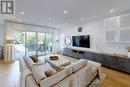 1037 Edgeleigh Avenue, Mississauga, ON  - Indoor Photo Showing Living Room 