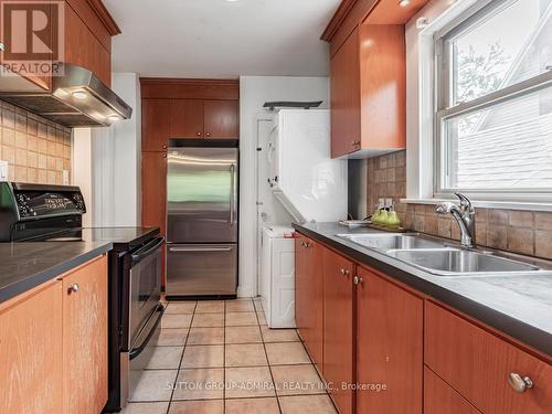 86 North Park Drive, Toronto, ON - Indoor Photo Showing Kitchen With Double Sink