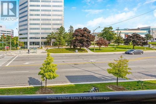 84 - 721 Lawrence Avenue W, Toronto (Yorkdale-Glen Park), ON - Outdoor With View