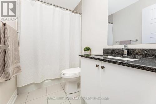 84 - 721 Lawrence Avenue W, Toronto, ON - Indoor Photo Showing Bathroom