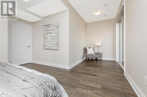 84 - 721 Lawrence Avenue W, Toronto (Yorkdale-Glen Park), ON - Indoor Photo Showing Bedroom