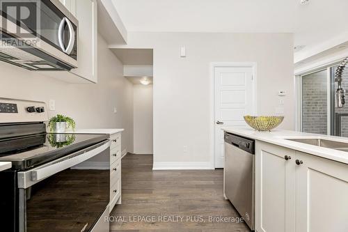 84 - 721 Lawrence Avenue W, Toronto, ON - Indoor Photo Showing Kitchen