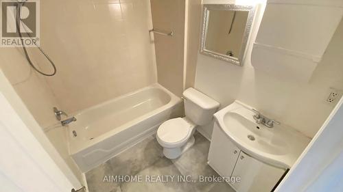 63 Bowerbank Drive, Toronto (Newtonbrook East), ON - Indoor Photo Showing Bathroom