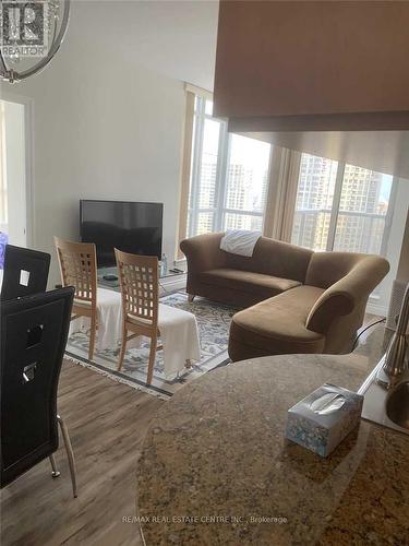 2610 - 4080 Living Arts Drive, Mississauga (City Centre), ON - Indoor Photo Showing Living Room