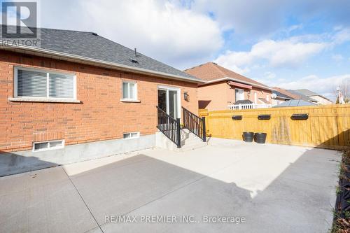 38 Pappain Crescent, Brampton (Snelgrove), ON - Outdoor With Exterior