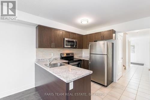 3 - 31 Madelaine Drive, Barrie, ON - Indoor Photo Showing Kitchen