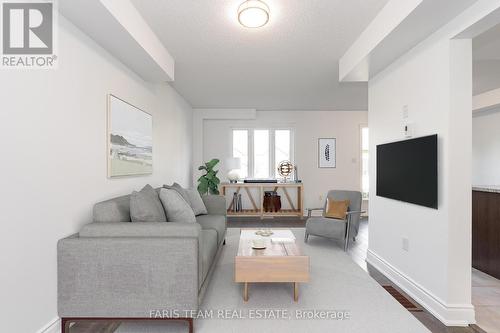 3 - 31 Madelaine Drive, Barrie, ON - Indoor Photo Showing Living Room