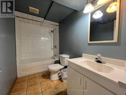 7543 Langworthy Drive, Mississauga, ON - Indoor Photo Showing Bathroom