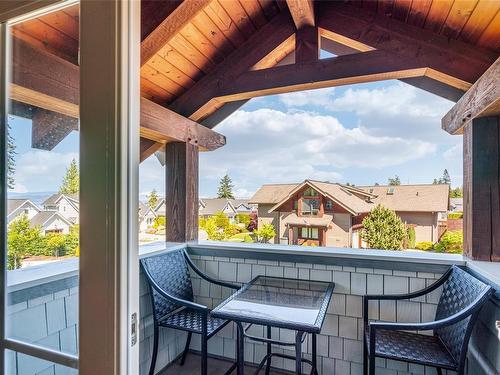 874 Bluffs Dr, Qualicum Beach, BC 