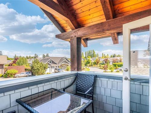 874 Bluffs Dr, Qualicum Beach, BC 