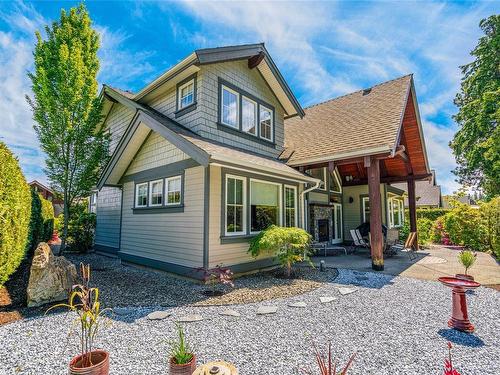 874 Bluffs Dr, Qualicum Beach, BC 