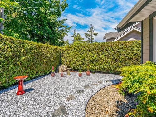 874 Bluffs Dr, Qualicum Beach, BC 