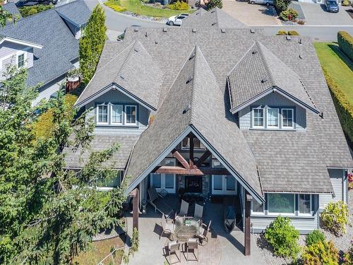 874 Bluffs Dr, Qualicum Beach, BC 