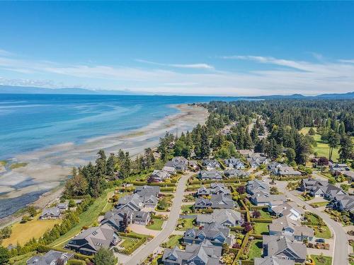 874 Bluffs Dr, Qualicum Beach, BC 