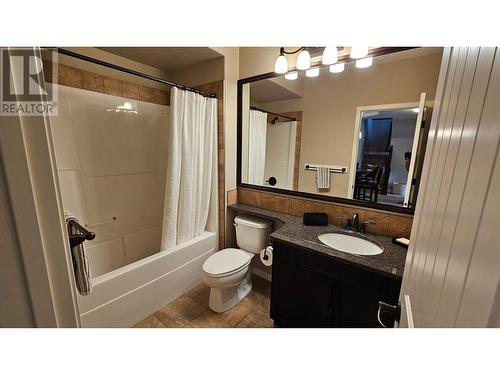 3056 Westview  Road, Cranbrook, BC - Indoor Photo Showing Bathroom