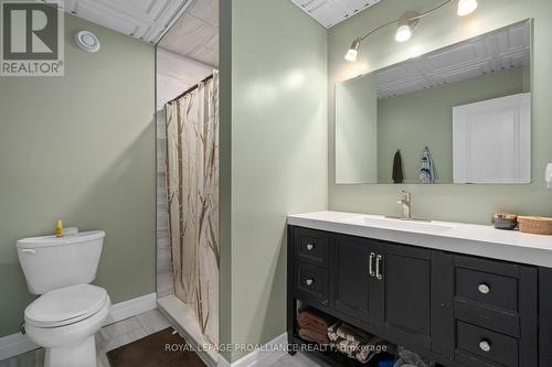 2263 Victoria Road, Prince Edward County (Ameliasburgh), ON - Indoor Photo Showing Bathroom