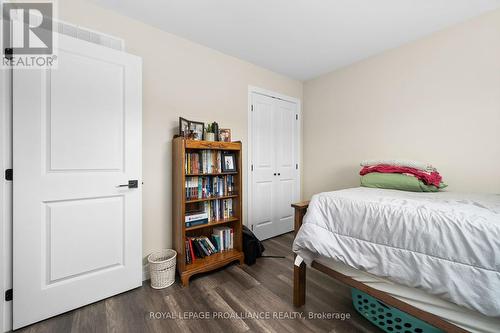 2263 Victoria Road, Prince Edward County (Ameliasburgh), ON - Indoor Photo Showing Bedroom