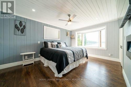 1049 Perry Lane, North Frontenac, ON - Indoor Photo Showing Bedroom