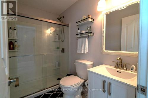 1049 Perry Lane, North Frontenac, ON - Indoor Photo Showing Bathroom