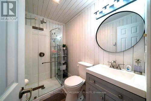 1049 Perry Lane, North Frontenac, ON - Indoor Photo Showing Bathroom