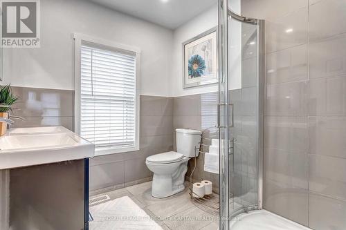 4563 Ryerson Crescent, Niagara Falls, ON - Indoor Photo Showing Bathroom