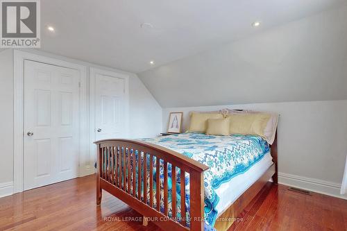 20 Barnesdale Avenue N, Hamilton (Stipley), ON - Indoor Photo Showing Bedroom