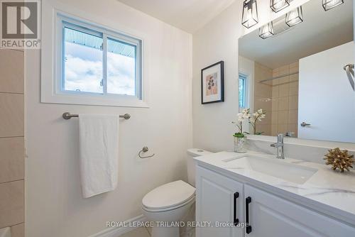 53 - 135 Belmont Drive, London, ON - Indoor Photo Showing Bathroom