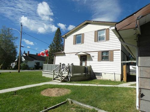 106 Poplar St, Longlac, ON - Outdoor