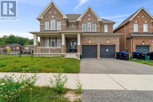 811 Green Street, Innisfil (Lefroy), ON - Outdoor With Facade