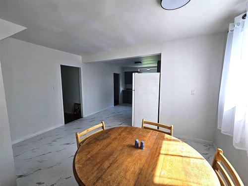 34 Hudson Ave, Terrace Bay, ON - Indoor Photo Showing Dining Room