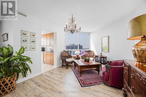 Ph210 - 1101 Steeles Avenue W, Toronto (Westminster-Branson), ON - Indoor