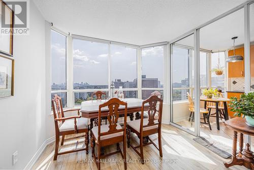 Ph210 - 1101 Steeles Avenue W, Toronto (Westminster-Branson), ON - Indoor Photo Showing Dining Room