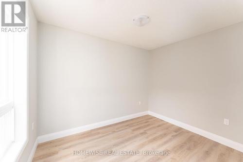 D10 - 240 Ormond Drive, Oshawa, ON - Indoor Photo Showing Other Room