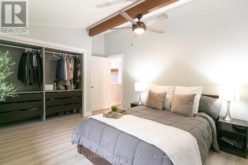 1533 Gill Road, Springwater (Midhurst), ON - Indoor Photo Showing Bedroom