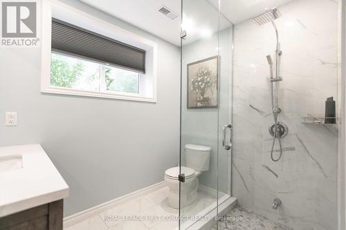 1533 Gill Road, Springwater (Midhurst), ON - Indoor Photo Showing Bathroom