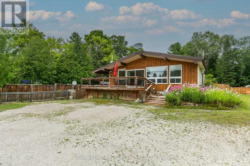 1533 Gill Road, Springwater (Midhurst), ON - Outdoor