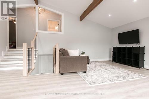 1533 Gill Road, Springwater (Midhurst), ON - Indoor Photo Showing Other Room