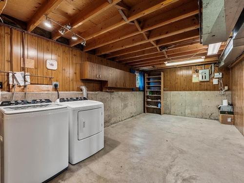 112 Holway Street, Kamloops, BC - Indoor Photo Showing Laundry Room