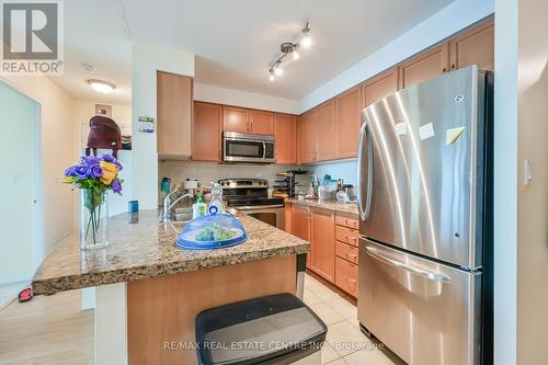 1611 - 4900 Glen Erin Drive, Mississauga (Central Erin Mills), ON - Indoor Photo Showing Kitchen